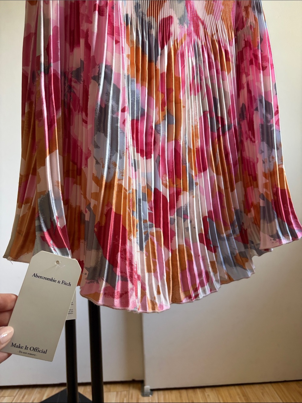 NWT Sz M A&F Pink Multi-Print Pleated Strapless Midi Dress - Picture 3 of 9